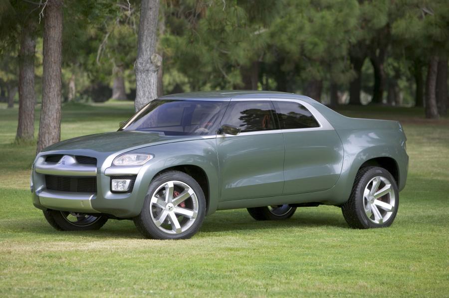  Mitsubishi Sport Truck Concept 2004 года  (фото 6 из 34)